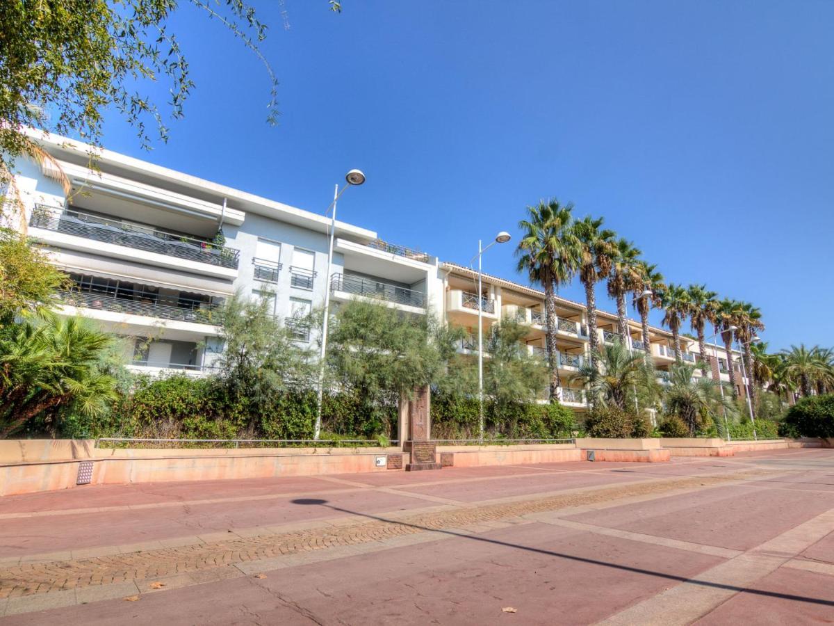 Apartment Le Magellan-2 By Interhome Saint-Raphaël Екстериор снимка